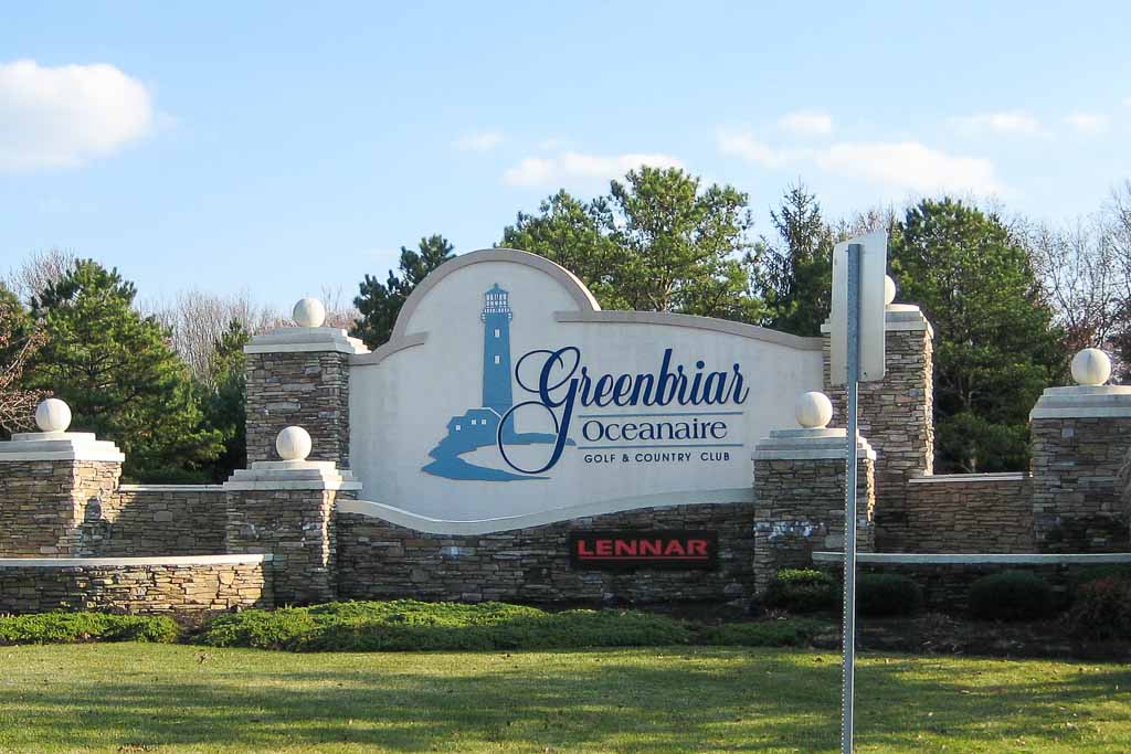 Greenbriar Oceanaire Adult Community Sign